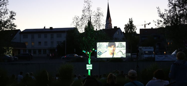 Blick auf die Leinwand bei der Kurzfilmnacht.