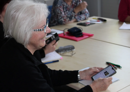 Mit viel Spaß und Schritt für Schritt zur besseren Bedienung des eigenen Smartphones. 
