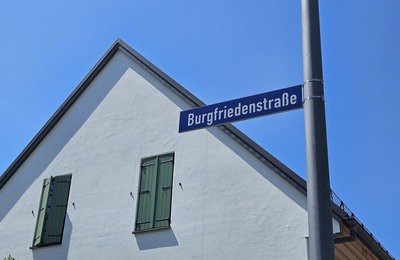Burgfriedenstraße wird testweise zur Einbahnstraße
