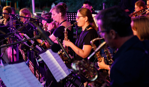 Kultursommer: Bürgerparkkonzert mit der PAF TOWN Big Band