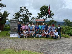 Gruppenbild von Landwirten in Turrialba nach einer Schulung